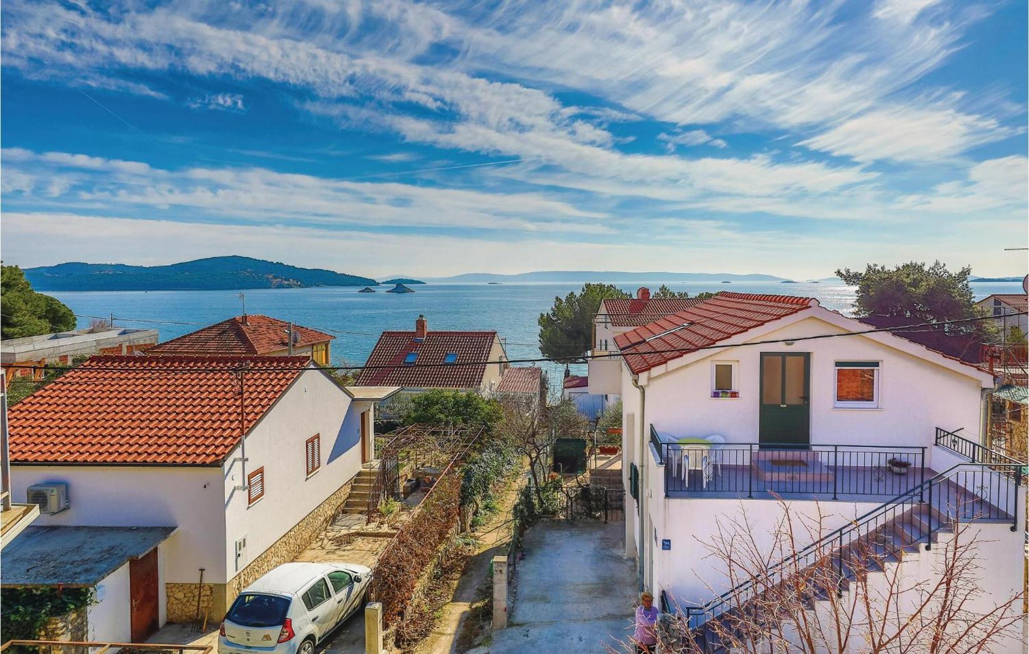 Gorgeous Apartment In Seget Vranjica Exterior photo
